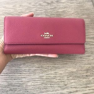 Authentic Coach Soft trifold wallet Gold/DustyPink